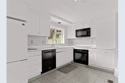 83 Joseph Rd, Framingham, MA 01701 - Photo 3