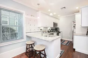 572 Freeport St, Boston, MA 02122 - Photo 13