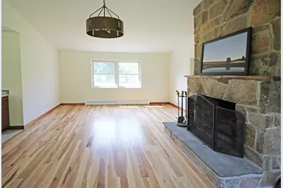 30 A & B Lee Rd, Deerfield, MA 01373 - Photo 7