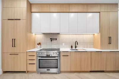 123-125 Waban St #125, Newton, MA 02458 - Photo 5