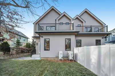 123-125 Waban St #125, Newton, MA 02458 - Photo 9