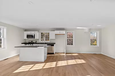 393 Court St. #3, Plymouth, MA 02360 - Photo 5