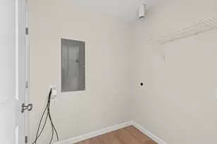 393 Court St, Plymouth, MA 02360 - Photo 11