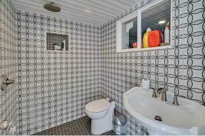 104 Kings Cove Beach Road, Weymouth, MA 02191 - Photo 17