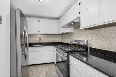 307 Pawtucket Blvd #24, Lowell, MA 01854 - Photo 3