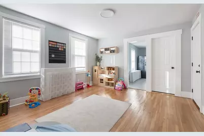 151 Campbell St, New Bedford, MA 02740 - Photo 9