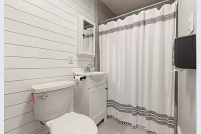 151 Campbell St, New Bedford, MA 02740 - Photo 17