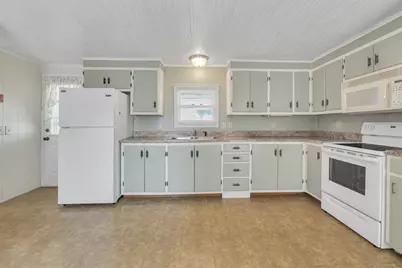 43 Park Ave, Sturbridge, MA 01566 - Photo 9