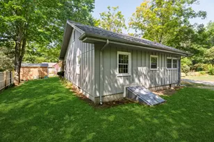 8 Captains Ln, Mattapoisett, MA 02739 - Photo 17