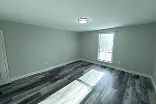 8 Shadowbrook Ln, Milford, MA 01757 - Photo 7