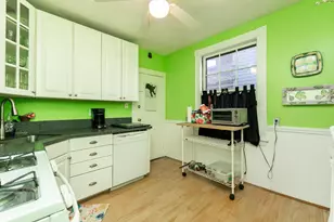 25 Eustis St, Cambridge, MA 02140 - Photo 11