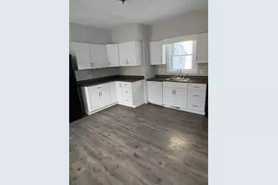 9 Maple St, Watertown, MA 02472 - Photo 5