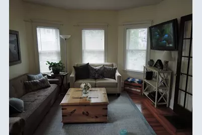 9 Maple St, Watertown, MA 02472 - Photo 5