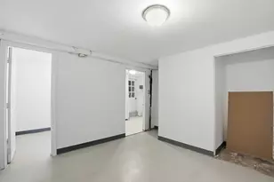 364 Tecumseh St, Fall River, MA 02721 - Photo 31