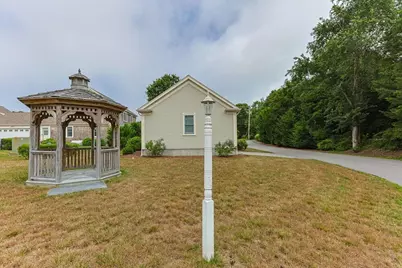 56 Carriage Shop Rd #4, Falmouth, MA 02536 - Photo 35