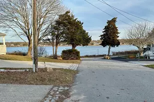 70 Cypress St, Falmouth, MA 02536 - Photo 3