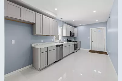 57 Washburn St, New Bedford, MA 02740 - Photo 5