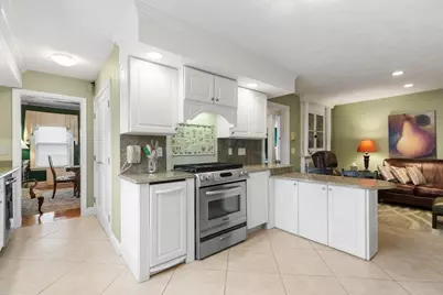 6 Appleton St #2, Watertown, MA 02472 - Photo 9