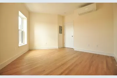 877 Beacon St #5, Boston, MA 02215 - Photo 5