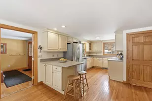 60 Overlook Dr, Amherst, MA 01002 - Photo 11