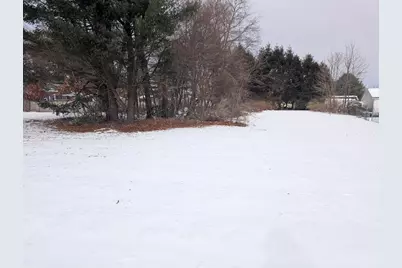 14 Walnut St, Oxford, MA 01540 - Photo 3