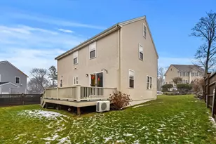 27 Folger Ave, Beverly, MA 01915 - Photo 31