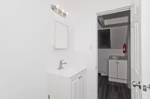 26 Huntington St, Springfield, MA 01107 - Photo 15