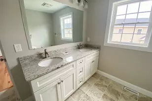 114 McKinstry Ave, Chicopee, MA 01013 - Photo 9