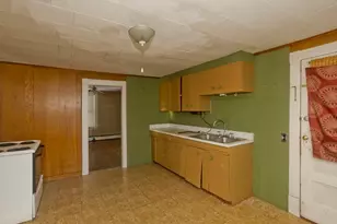 46-52 Maplewood, Chicopee, MA 01013 - Photo 15