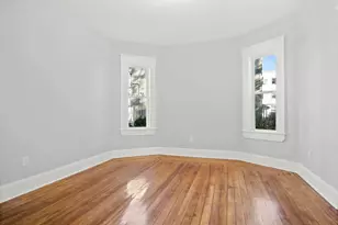 10 Sutton St, Boston, MA 02126 - Photo 15