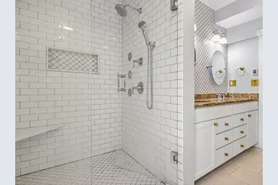 155 H St #2, Boston, MA 02127 - Photo 9