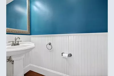 155 H St #2, Boston, MA 02127 - Photo 11