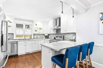 10 Hesseltine Avenue, Melrose, MA 02176 - Photo 13