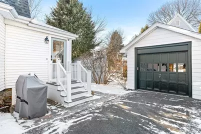 10 Hesseltine Avenue, Melrose, MA 02176 - Photo 31