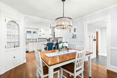 10 Hesseltine Avenue, Melrose, MA 02176 - Photo 7