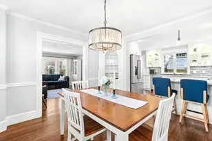 10 Hesseltine Ave, Melrose, MA 02176 - Photo 9