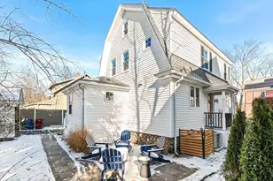 10 Hesseltine Ave, Melrose, MA 02176 - Photo 33