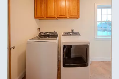 33 Lakeside Dr, Shrewsbury, MA 01545 - Photo 11