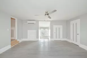 1049 Pleasant St, New Bedford, MA 02740 - Photo 3