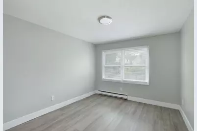 1049 Pleasant St #3, New Bedford, MA 02740 - Photo 7