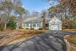 20 Bray Farm Rd S, Yarmouth, MA 02675 - Photo 5