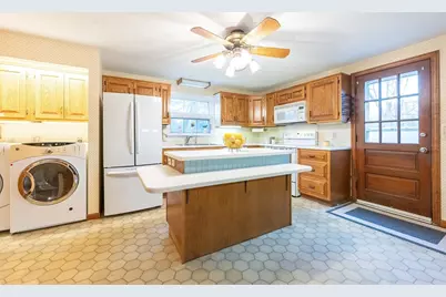 96 Thacher Street, Attleboro, MA 02703 - Photo 7