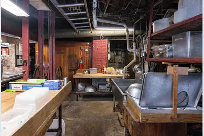 145 Dutton St, Lowell, MA 01852 - Photo 27