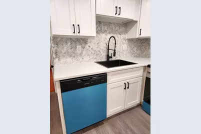 41 Bridgeport Street, Worcester, MA 01604 - Photo 21