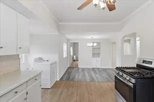 715 Truman Pkwy, Boston, MA 02136 - Photo 13