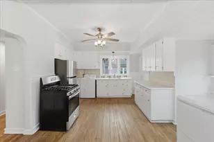 715 Truman Pkwy, Boston, MA 02136 - Photo 9