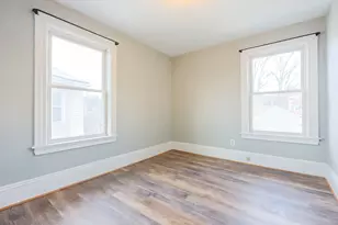 21 E Park Ave, Lynn, MA 01902 - Photo 13