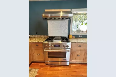 552 Dwight Rd, Springfield, MA 01108 - Photo 17