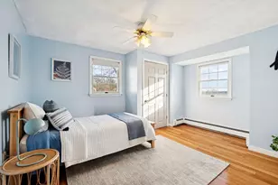 27 Temple St, Melrose, MA 02176 - Photo 23