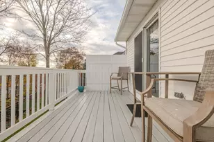 27 Temple St, Melrose, MA 02176 - Photo 35